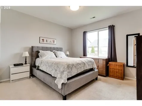 6037 Orchid Lane Springfield OR 97478