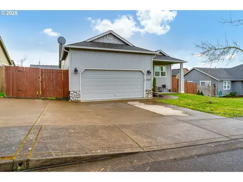 6037 Orchid Lane Springfield OR 97478