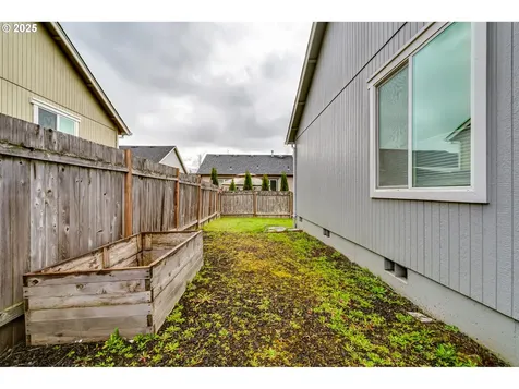 6037 Orchid Lane Springfield OR 97478