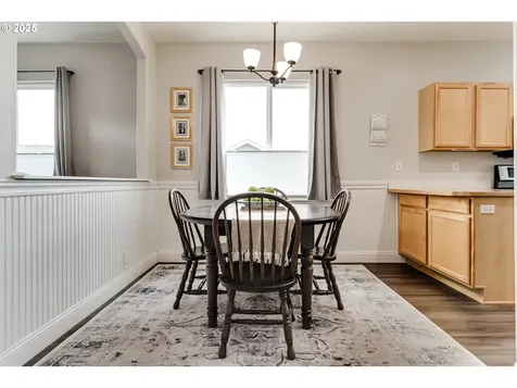 6037 Orchid Lane Springfield OR 97478