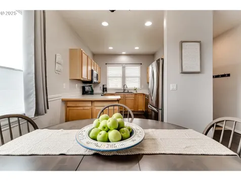 6037 Orchid Lane Springfield OR 97478