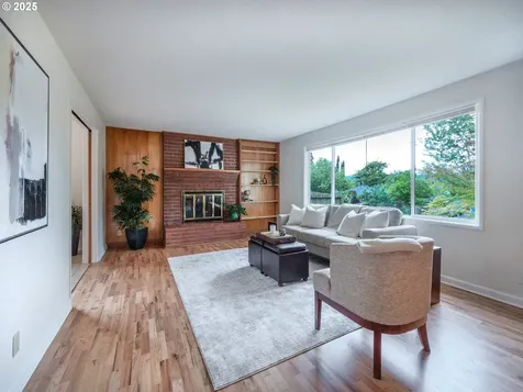 2625 Potter Street Eugene OR 97405