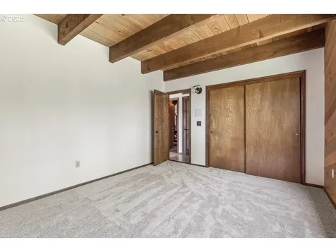 27690 SW Strawberry Hill Drive Hillsboro OR 97123