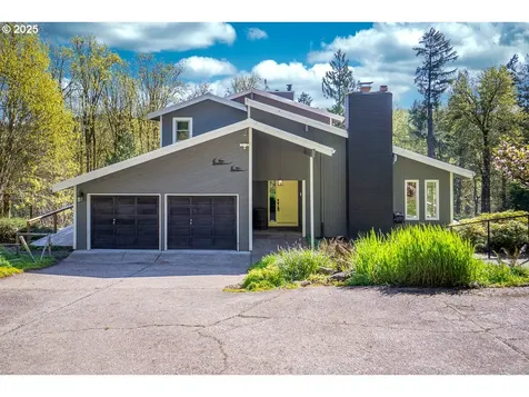 27690 SW Strawberry Hill Drive Hillsboro OR 97123