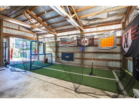 27690 SW Strawberry Hill Drive Hillsboro OR 97123