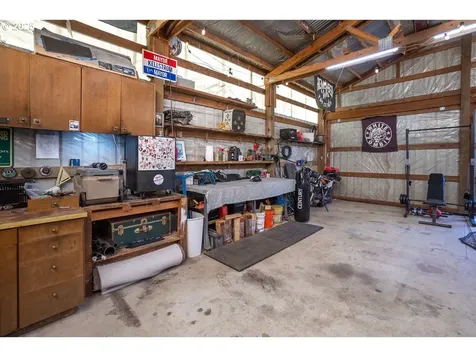 27690 SW Strawberry Hill Drive Hillsboro OR 97123