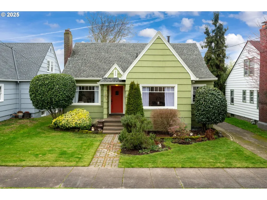 1969 SE 25th Avenue Portland OR 97214
