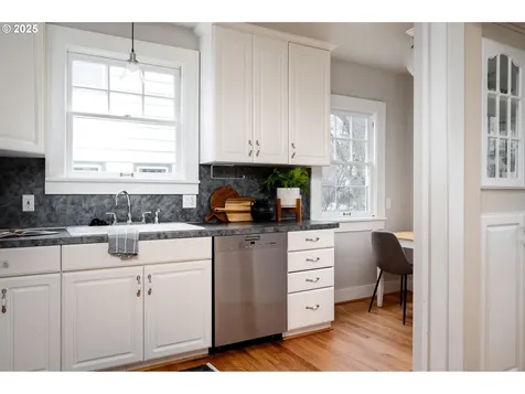1969 SE 25th Avenue Portland OR 97214