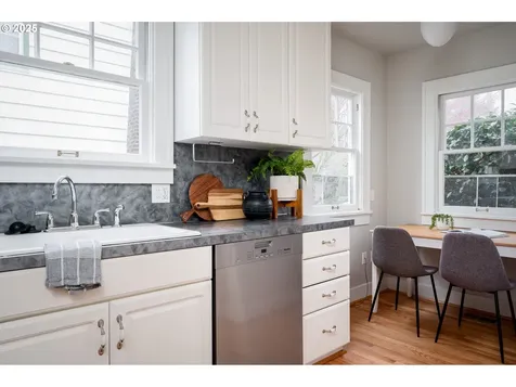 1969 SE 25th Avenue Portland OR 97214