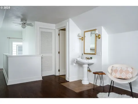 1969 SE 25th Avenue Portland OR 97214