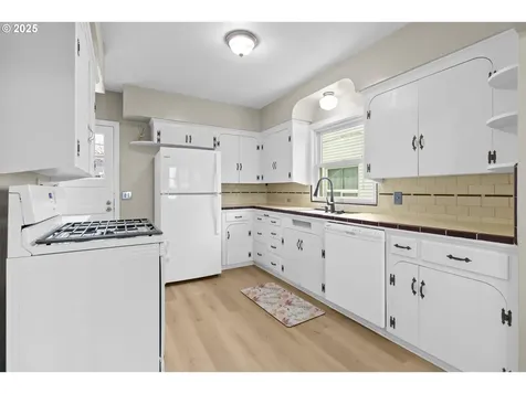 4703 N Willamette Boulevard Portland OR 97203