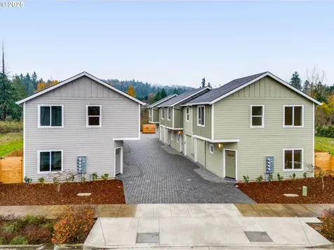 14362 SE Knight Street Portland OR 97236