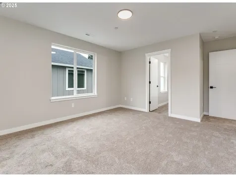 14362 SE Knight Street Portland OR 97236