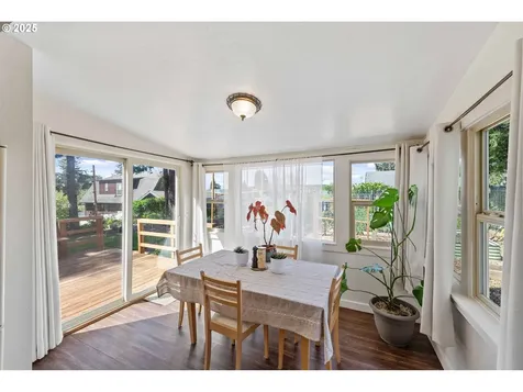 246 D Street Coos Bay OR 97420