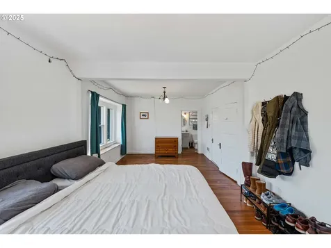 246 D Street Coos Bay OR 97420