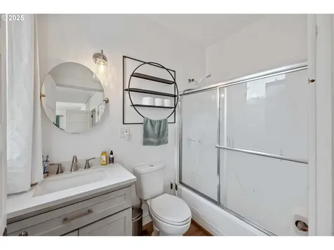 246 D Street Coos Bay OR 97420