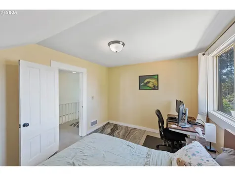246 D Street Coos Bay OR 97420
