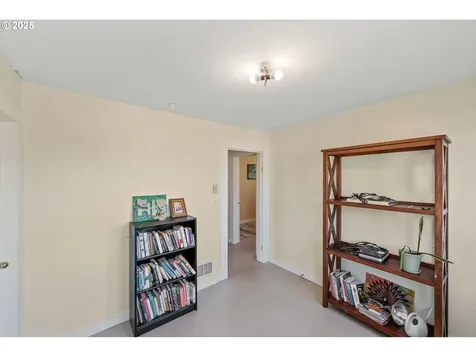 246 D Street Coos Bay OR 97420