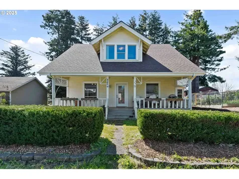246 D Street Coos Bay OR 97420