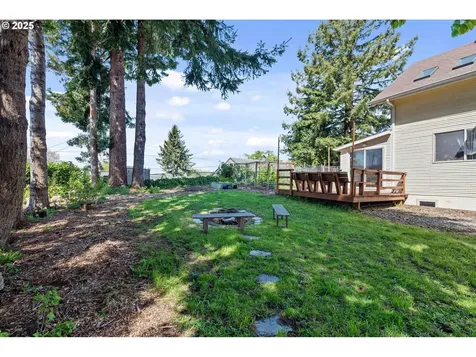 246 D Street Coos Bay OR 97420