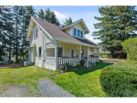 246 D Street Coos Bay OR 97420