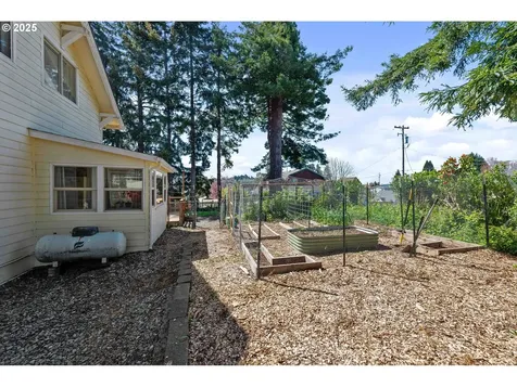 246 D Street Coos Bay OR 97420
