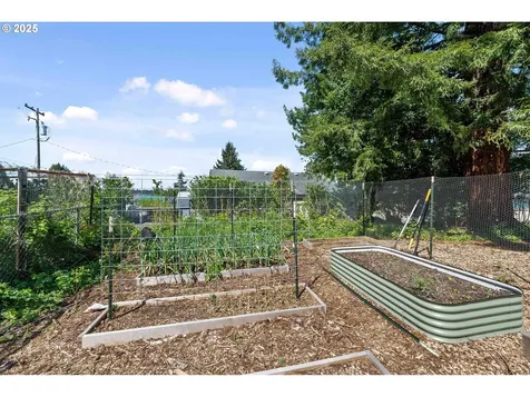 246 D Street Coos Bay OR 97420