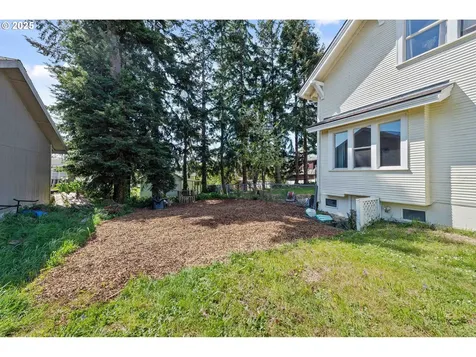 246 D Street Coos Bay OR 97420