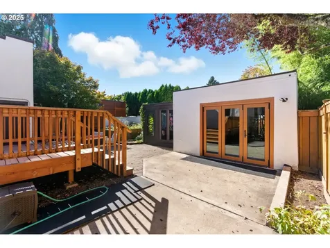 3175 NE Regents Drive Portland OR 97212