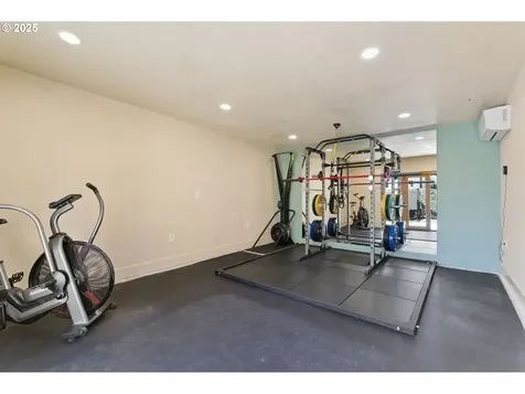 3175 NE Regents Drive Portland OR 97212