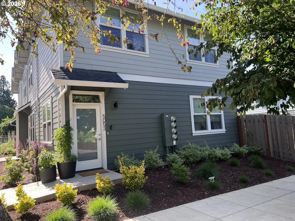 5053 NE 47th Place Portland OR 97218