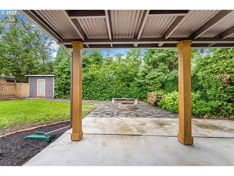 6321 SE Tibbetts Street Portland OR 97206