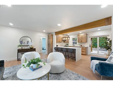 6321 SE Tibbetts Street Portland OR 97206