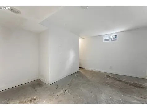 1432 NE Rosa Parks Way Portland OR 97211