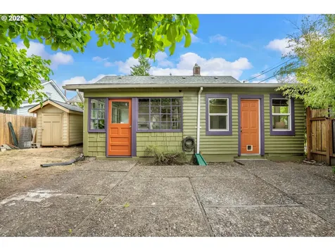 1432 NE Rosa Parks Way Portland OR 97211