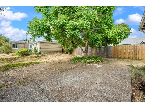 1432 NE Rosa Parks Way Portland OR 97211