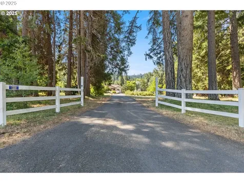 913 Starveout Creek Road Azalea OR 97410