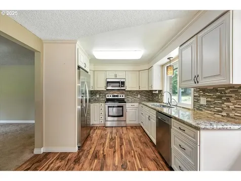 8808 NE 379th Street La Center WA 98629