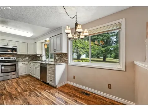 8808 NE 379th Street La Center WA 98629