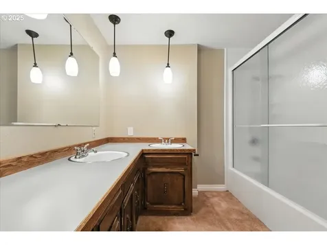 8808 NE 379th Street La Center WA 98629