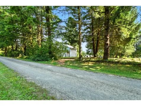 8808 NE 379th Street La Center WA 98629