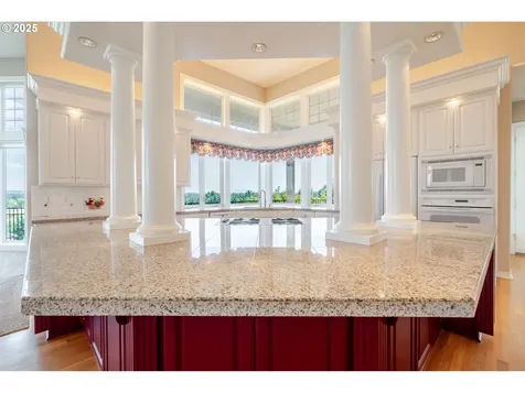 1904 NW Eagles Ridge Lane Albany OR 97321