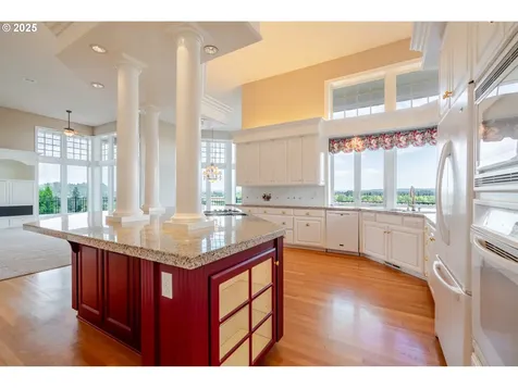 1904 NW Eagles Ridge Lane Albany OR 97321