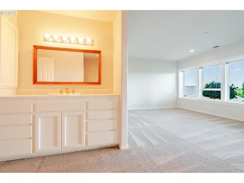 1904 NW Eagles Ridge Lane Albany OR 97321