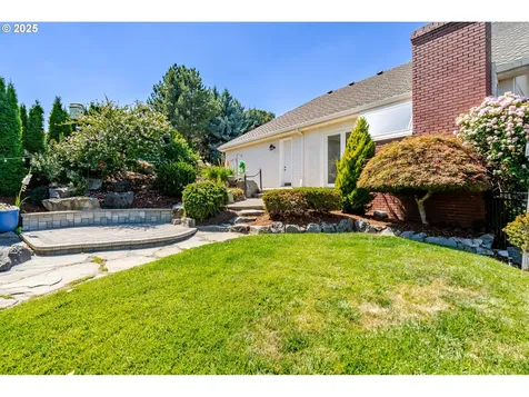 1904 NW Eagles Ridge Lane Albany OR 97321