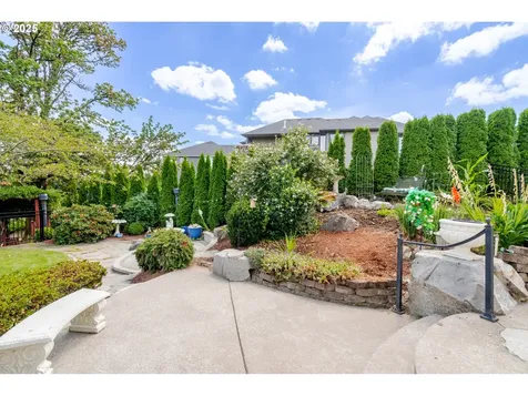 1904 NW Eagles Ridge Lane Albany OR 97321