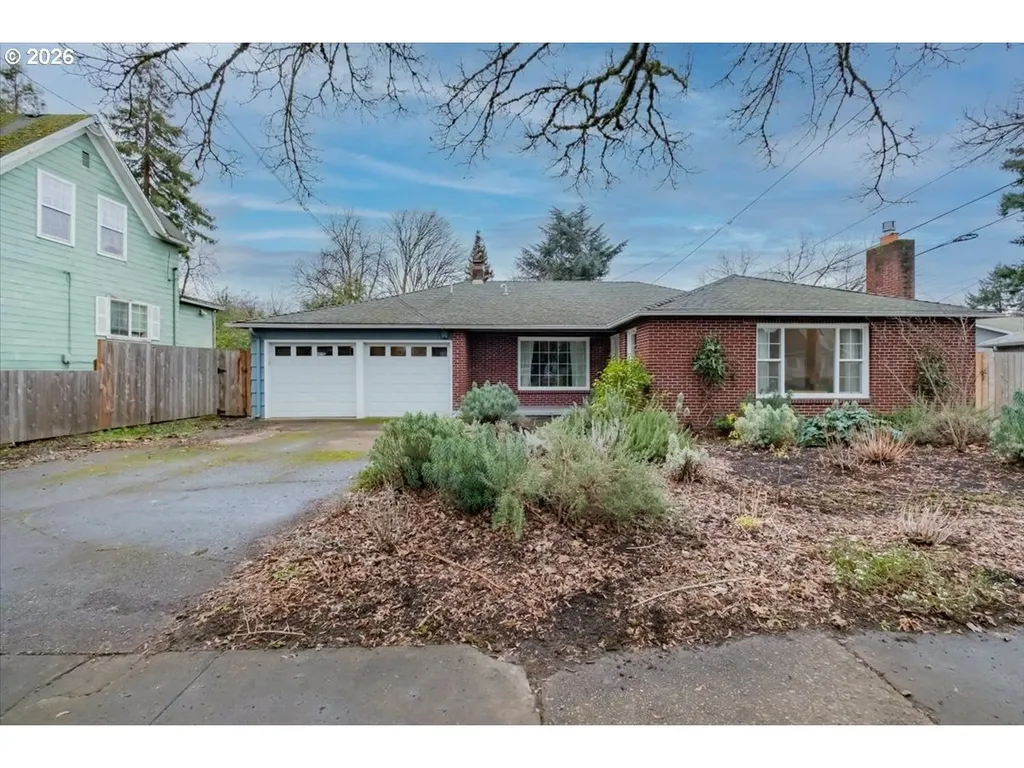 1770 D Street NE Salem OR 97301