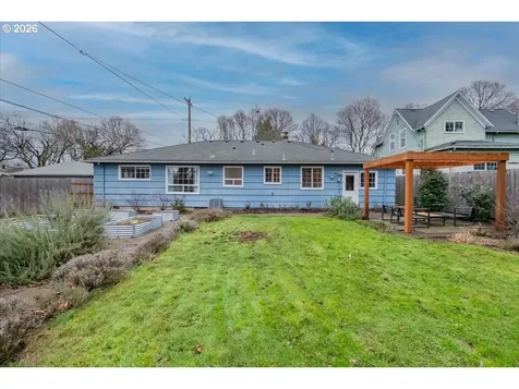 1770 D Street NE Salem OR 97301
