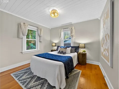 6407 S Corbett Avenue Portland OR 97239