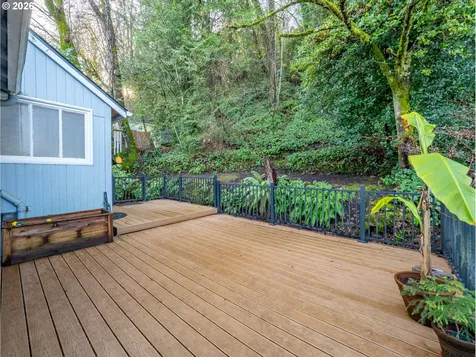 6407 S Corbett Avenue Portland OR 97239